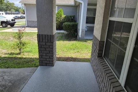 Villa ou maison à vendre à Kissimmee, Floride: 4 chambres, 161.65 m2 № 2277016 - photo 2