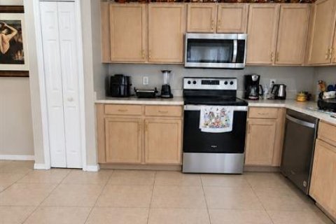 Villa ou maison à vendre à Kissimmee, Floride: 4 chambres, 161.65 m2 № 2277016 - photo 8