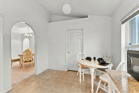 Villa ou maison à vendre à Melbourne, Floride: 3 chambres, 173.26 m2 № 2418662 - photo 9