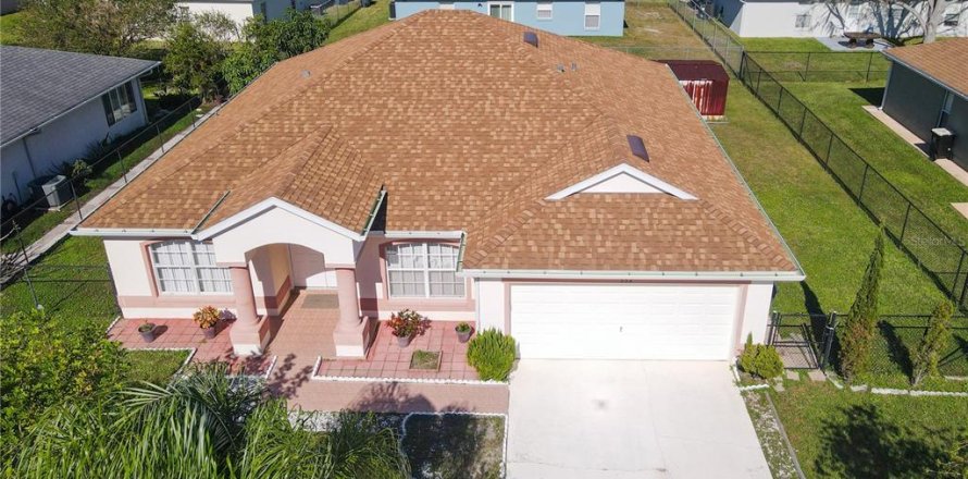 Casa en Poinciana, Florida 3 dormitorios, 169.73 m2 № 1724157
