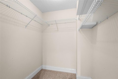 Condo in Pompano Beach, Florida, 2 bedrooms № 2254692 - photo 10