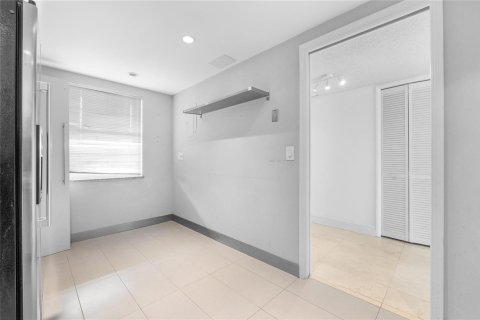 Condo in Pompano Beach, Florida, 2 bedrooms № 2254692 - photo 7