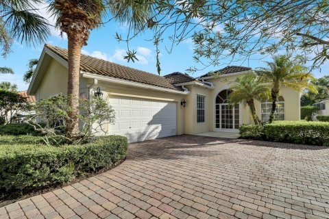 Casa en Hobe Sound, Florida 3 dormitorios, 184.69 m2 № 2087682