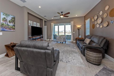 Villa ou maison à vendre à Punta Gorda, Floride: 2 chambres, 140.28 m2 № 2151789 - photo 8