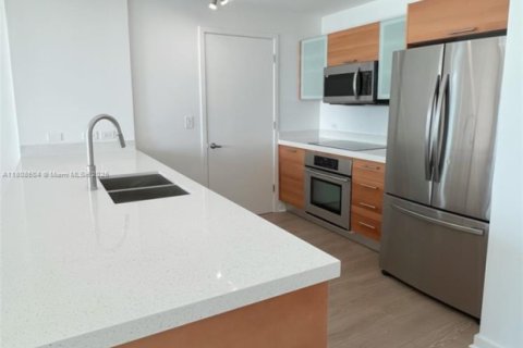 Купить кондоминиум в Майами, Флорида 2 спальни, 106.09м2, № 1752887 - фото 6