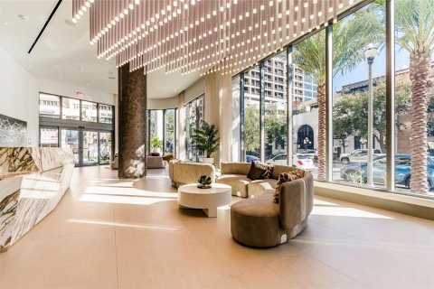 Condo in Saint Petersburg, Florida, 3 bedrooms № 2226292 - photo 2