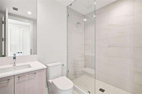 Condo in Saint Petersburg, Florida, 3 bedrooms № 2226292 - photo 27