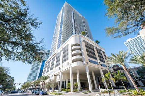 Condo in Saint Petersburg, Florida, 3 bedrooms № 2226292