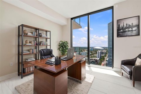 Condo in Saint Petersburg, Florida, 3 bedrooms № 2226292 - photo 15