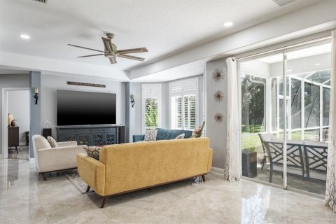 House in Palm Harbor, Florida 5 bedrooms, 336.68 sq.m. № 1536889 - photo 26