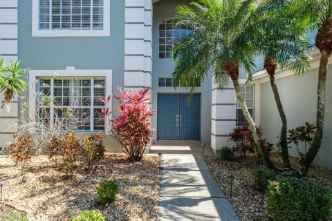 House in Palm Harbor, Florida 5 bedrooms, 336.68 sq.m. № 1536889 - photo 6