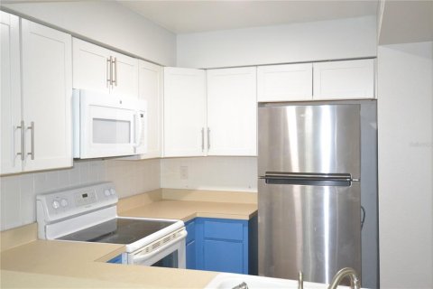 Condo in Palm Harbor, Florida, 2 bedrooms  № 1556399 - photo 24