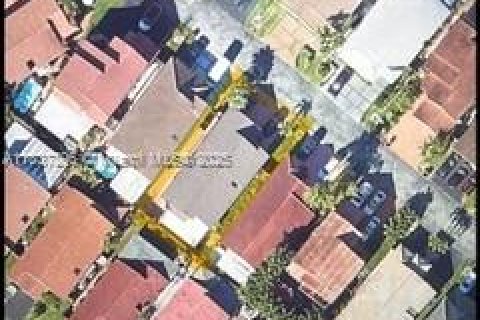 Villa ou maison à vendre à Miami, Floride: 3 chambres, 129.6 m2 № 1960337 - photo 14