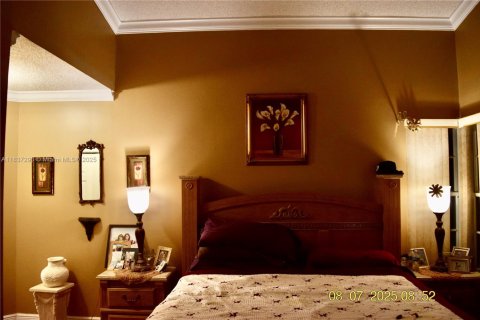 Villa ou maison à vendre à Miami, Floride: 3 chambres, 129.6 m2 № 1960337 - photo 8