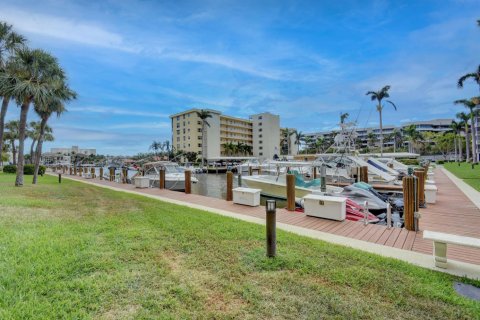 Condominio en alquiler en Delray Beach, Florida, 2 dormitorios, 100.8 m2 № 1216051 - foto 1