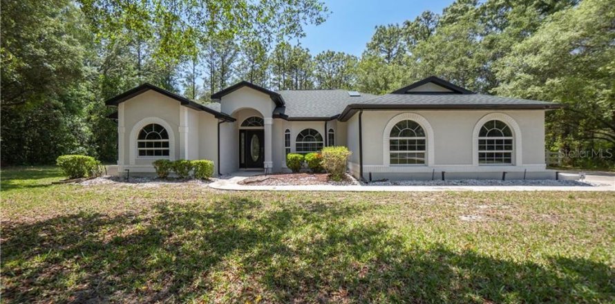 House in Beverly Hills, Florida 3 bedrooms, 158.96 sq.m. № 1691058