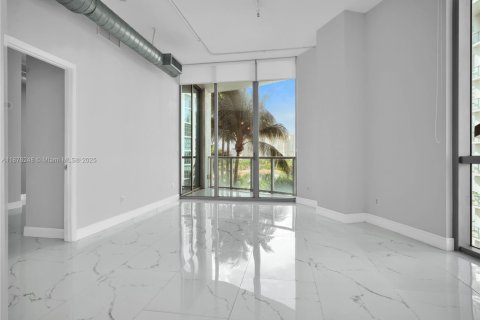 Condominio en venta en Aventura, Florida, 3 dormitorios, 128.02 m2 № 1980832 - foto 6
