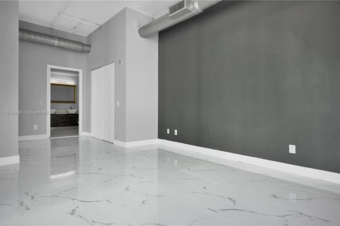 Condominio en venta en Aventura, Florida, 3 dormitorios, 128.02 m2 № 1980832 - foto 11