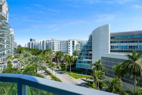 Condominio en venta en Aventura, Florida, 3 dormitorios, 128.02 m2 № 1980832 - foto 14