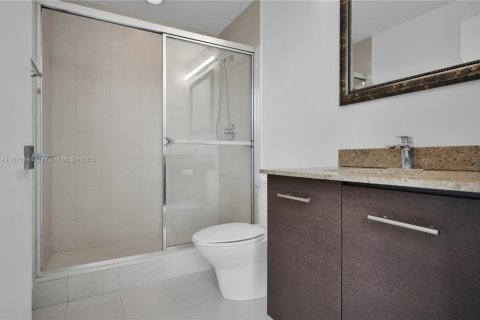 Condominio en venta en Aventura, Florida, 3 dormitorios, 128.02 m2 № 1980832 - foto 16