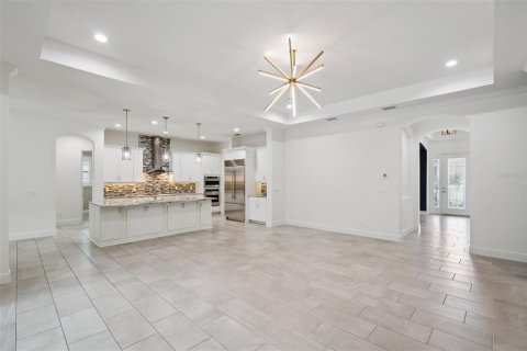 Villa ou maison à vendre à Lake Mary, Floride: 4 chambres, 311.22 m2 № 2235888 - photo 11
