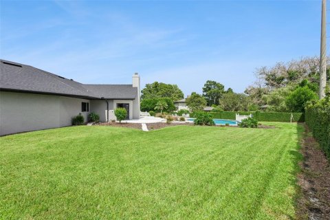 House in Winter Haven, Florida 3 bedrooms, 245.08 sq.m. № 2393480 - photo 30