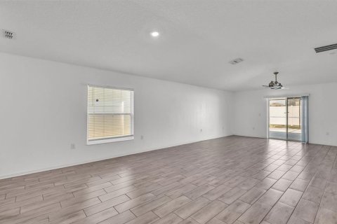 House in Bartow, Florida 4 bedrooms, 171.87 sq.m. № 1870341 - photo 8