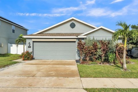 House in Bartow, Florida 4 bedrooms, 171.87 sq.m. № 1870341 - photo 1