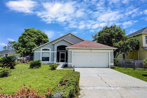 Casa en venta en Kissimmee, Florida, 3 dormitorios, 149.2 m2 № 1845198 - foto 1