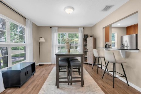 Townhouse in Tampa, Florida 3 bedrooms, 130.81 sq.m. № 2221209 - photo 11