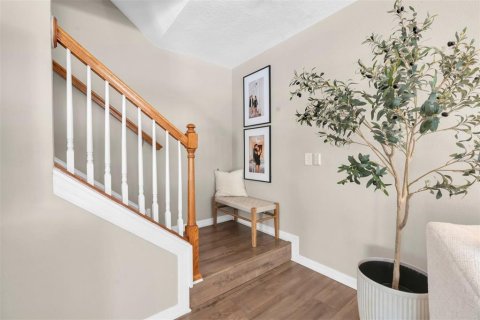Townhouse in Tampa, Florida 3 bedrooms, 130.81 sq.m. № 2221209 - photo 13
