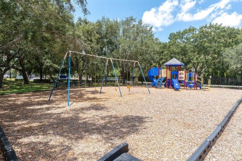 Townhouse in Tampa, Florida 3 bedrooms, 130.81 sq.m. № 2221209 - photo 30