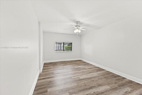Adosado en venta en Plantation, Florida, 3 dormitorios, 202.06 m2 № 1952022 - foto 14