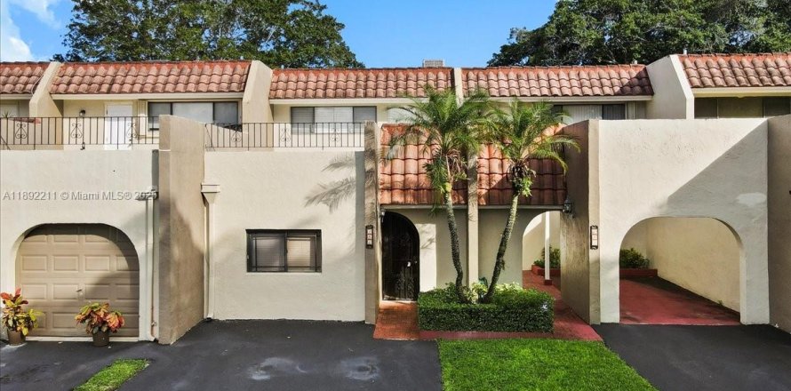 Adosado en Plantation, Florida 3 dormitorios, 202.06 m2 № 1952022