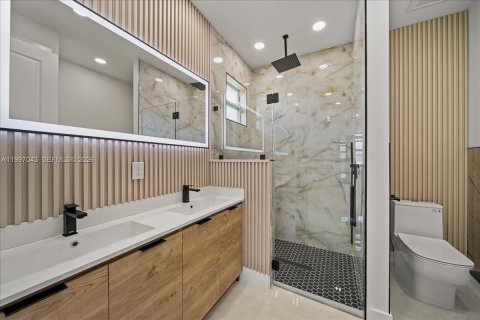 House in Lehigh Acres, Florida 3 bedrooms № 2068254 - photo 16