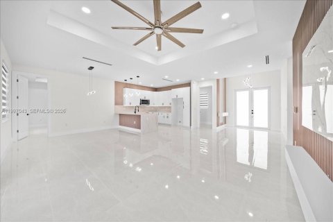 House in Lehigh Acres, Florida 3 bedrooms № 2068254 - photo 8