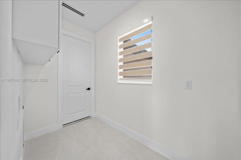 House in Lehigh Acres, Florida 3 bedrooms № 2068254 - photo 25