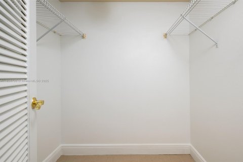Condo in Davie, Florida, 2 bedrooms  № 1802490 - photo 16