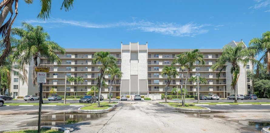 Condo in Davie, Florida, 2 bedrooms  № 1802490