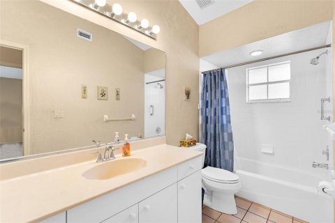 Casa en venta en Sarasota, Florida, 2 dormitorios, 155.43 m2 № 2384461 - foto 28