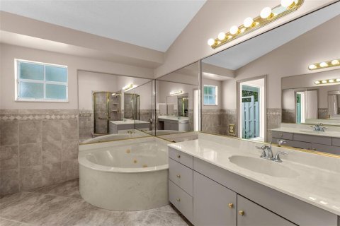 Casa en venta en Sarasota, Florida, 2 dormitorios, 155.43 m2 № 2384461 - foto 24