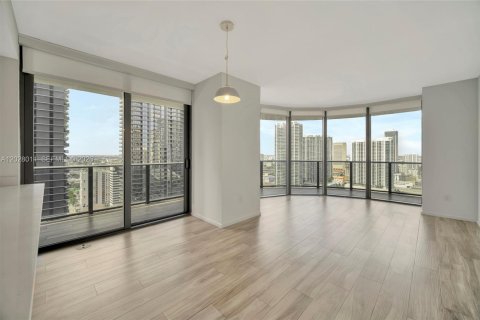 Copropriété à louer à Miami, Floride: 3 chambres, 134.71 m2 № 2153964 - photo 5