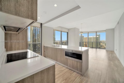 Copropriété à louer à Miami, Floride: 3 chambres, 134.71 m2 № 2153964 - photo 3