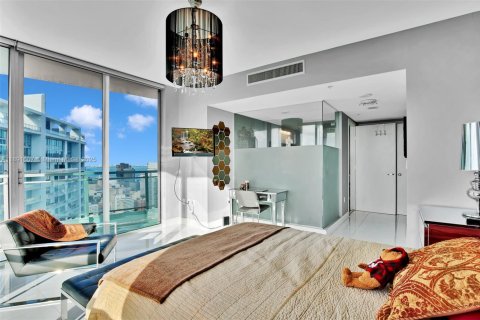 Condominio en alquiler en Miami, Florida, 2 dormitorios, 129.04 m2 № 1944776 - foto 9