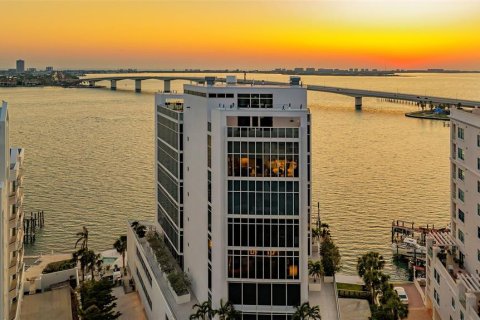 Condominio en Sarasota, Florida, 4 dormitorios № 2148301