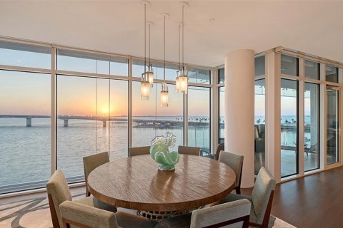 Condominio en venta en Sarasota, Florida, 4 dormitorios, 380.99 m2 № 2148301 - foto 18