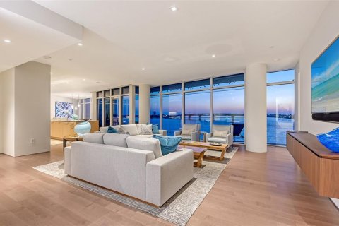 Condominio en venta en Sarasota, Florida, 4 dormitorios, 380.99 m2 № 2148301 - foto 9
