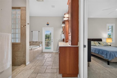 Villa ou maison à vendre à Bradenton, Floride: 4 chambres, 217.58 m2 № 2239755 - photo 28