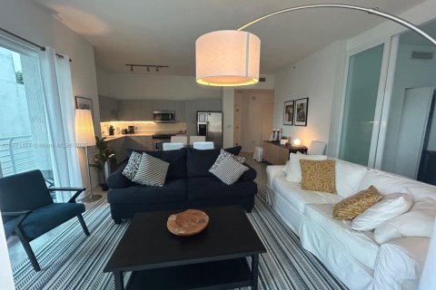 Copropriété à louer à Miami, Floride: 2 chambres, 100.15 m2 № 1927385 - photo 2