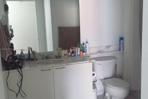 Copropriété à louer à Miami, Floride: 2 chambres, 100.15 m2 № 1927385 - photo 9